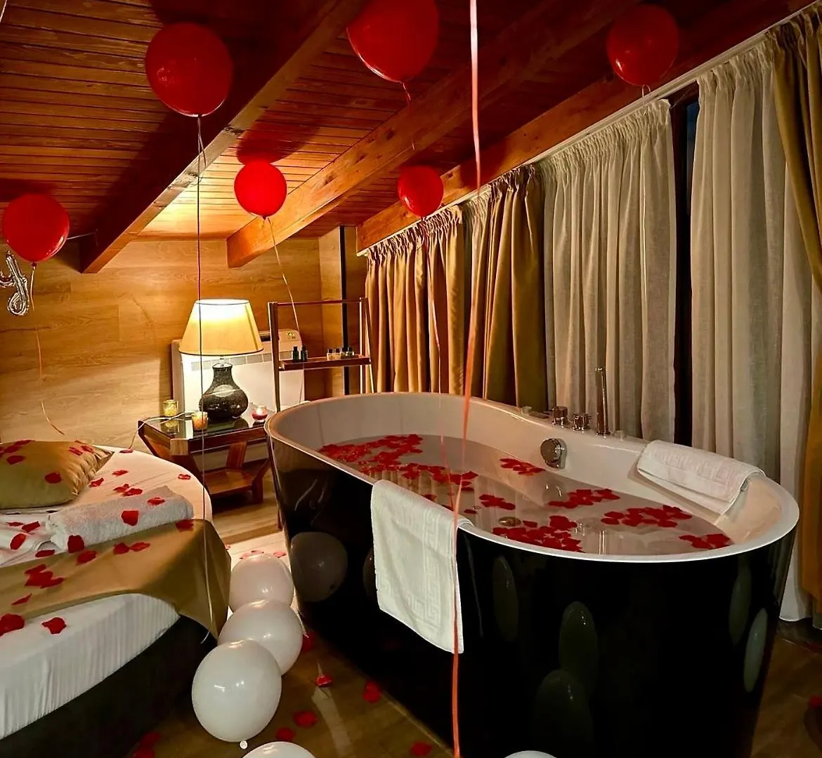 Hotel Bujtina Ajazi Golem  Pensión Golem (Tirana)