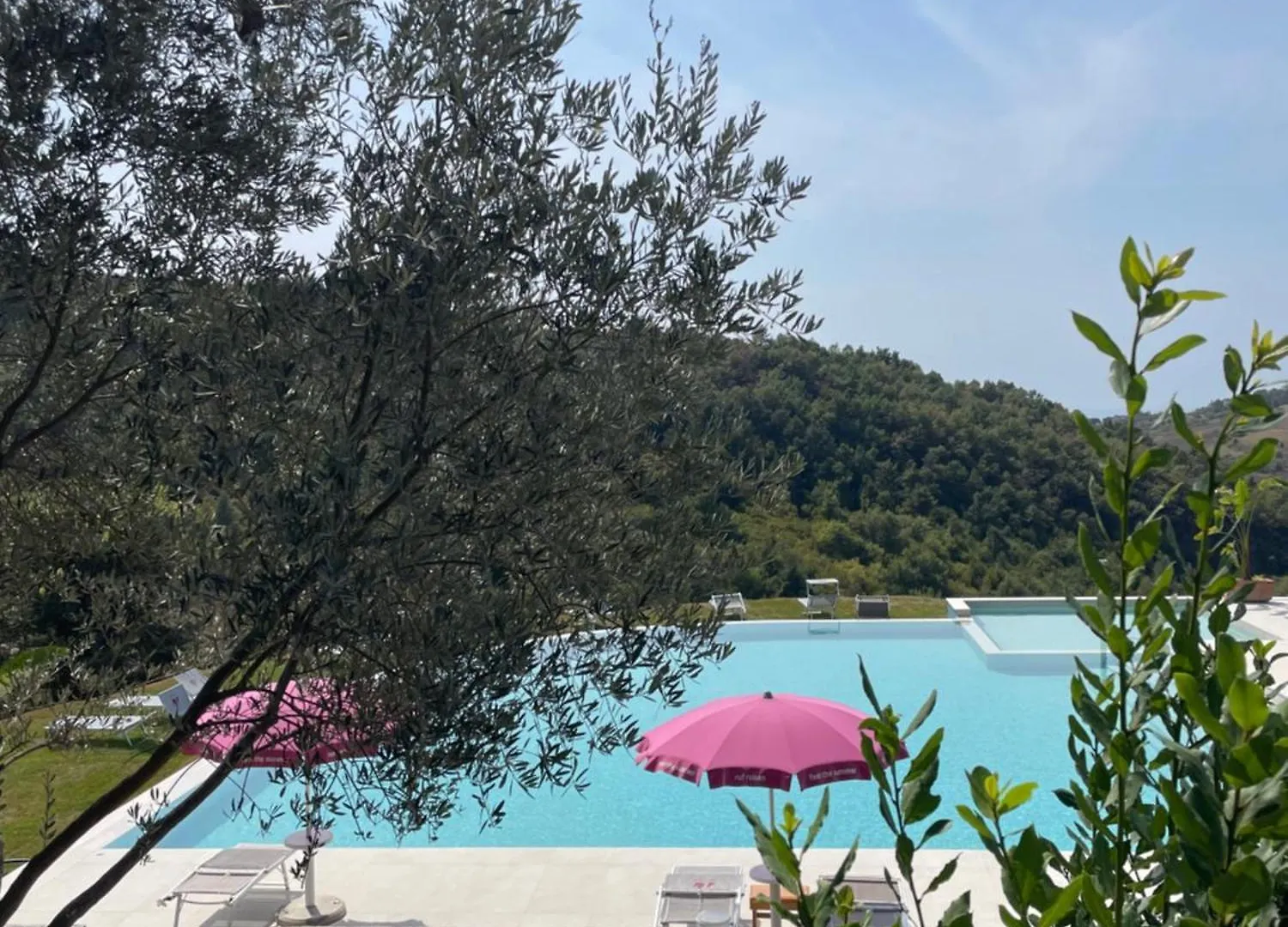 Hotel Bujtina Ajazi Golem  Golem (Tirana)