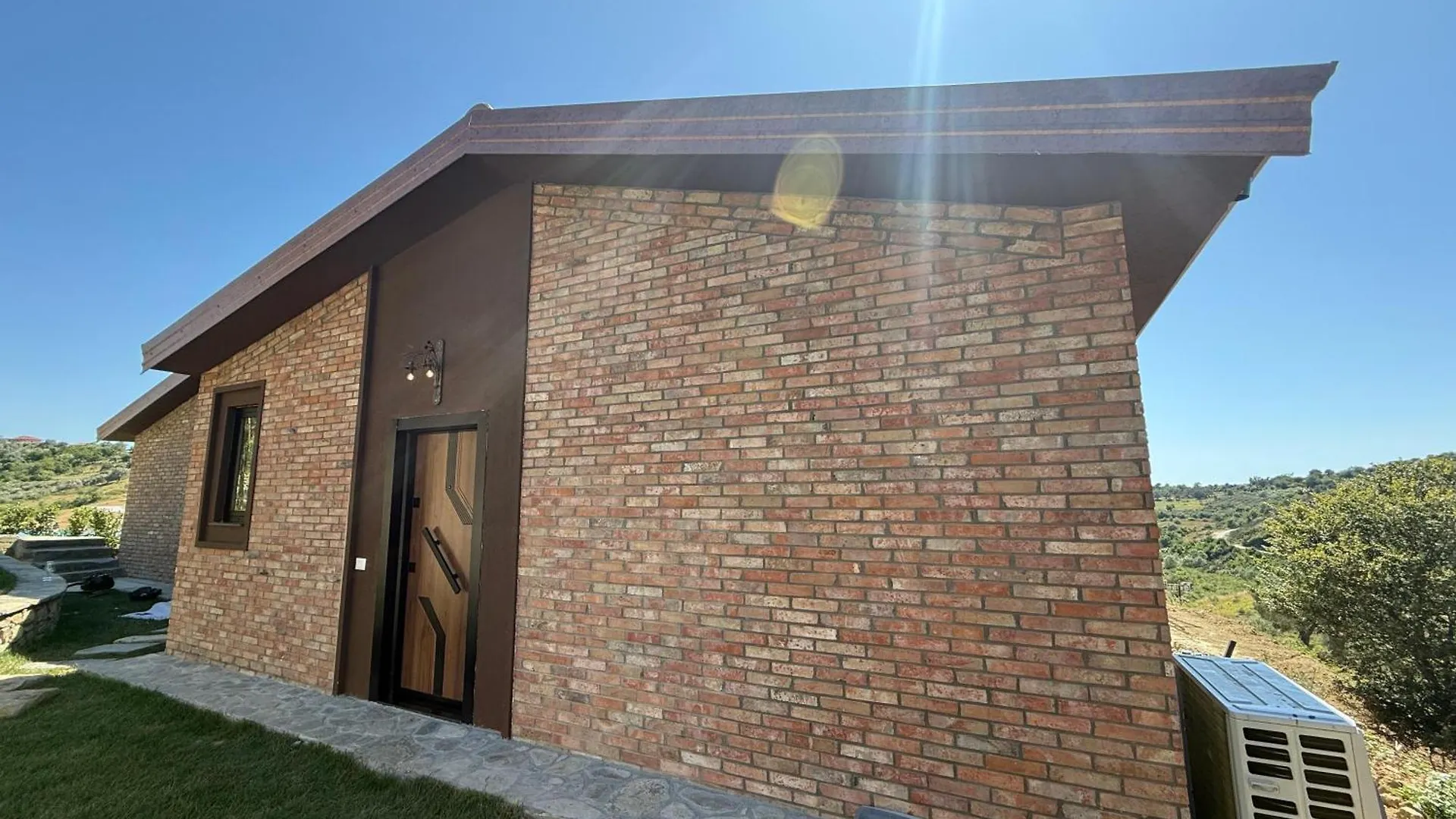 Pensión Hotel Bujtina Ajazi Golem